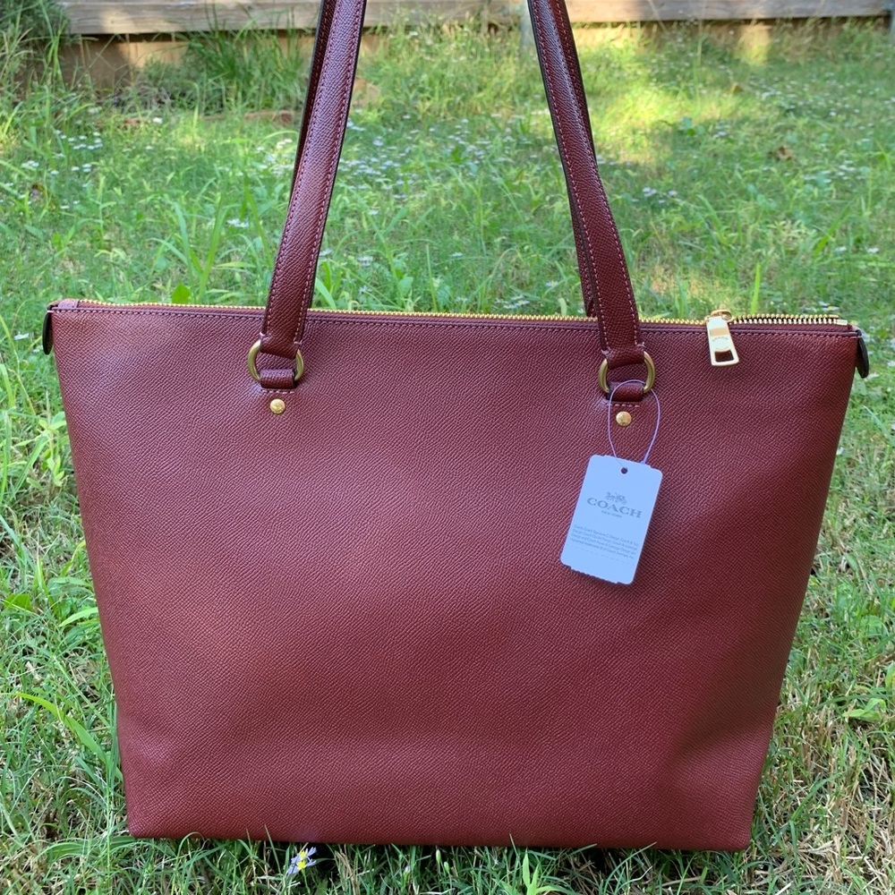 Coach Gallery Tote Wine F79608 - Picture 2 of 6